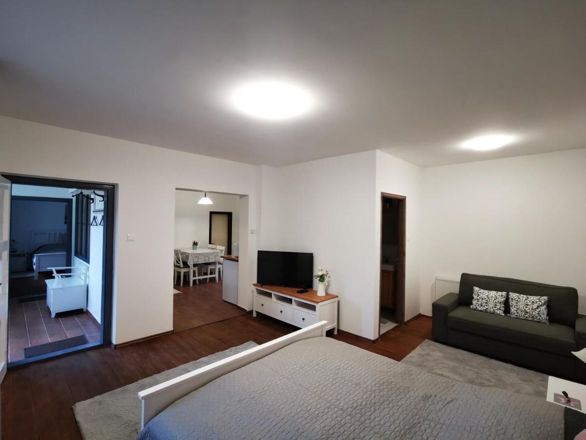 Huvoesvoelgy Vendeghaz Apartment *